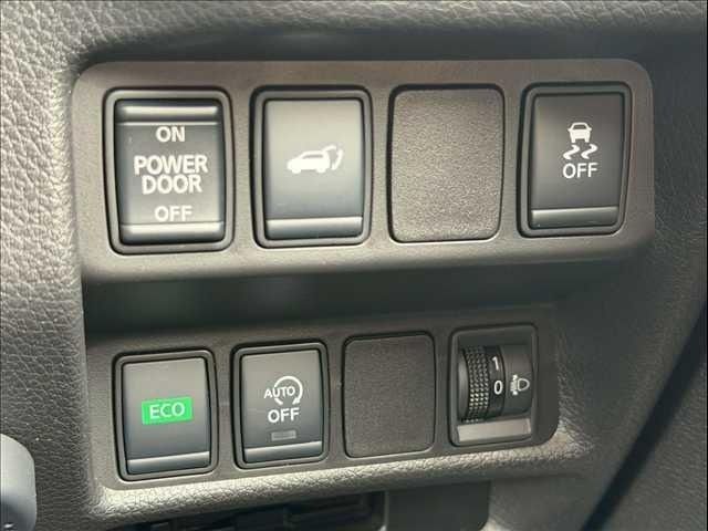 X-TRAIL 2WD
