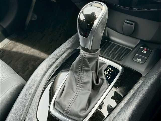 X-TRAIL 2WD
