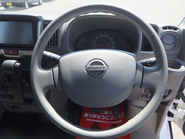NV100 CLIPPER 4WD