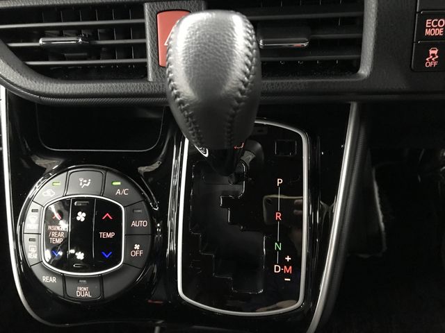 VOXY 4WD