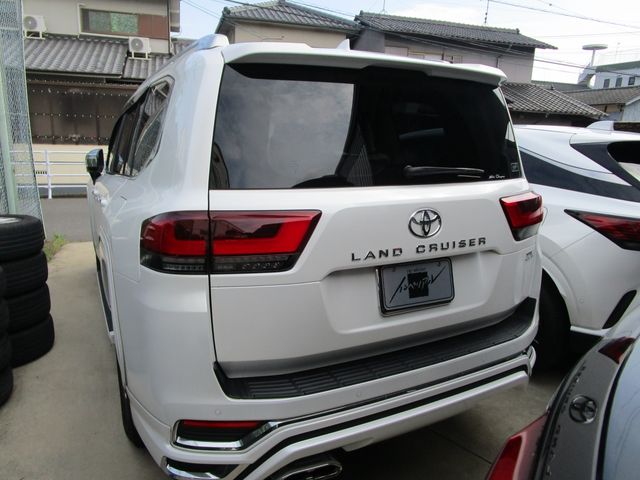 LANDCRUISER wagon