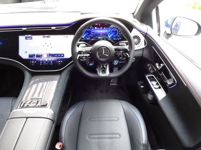 MERCEDES AMG EQE