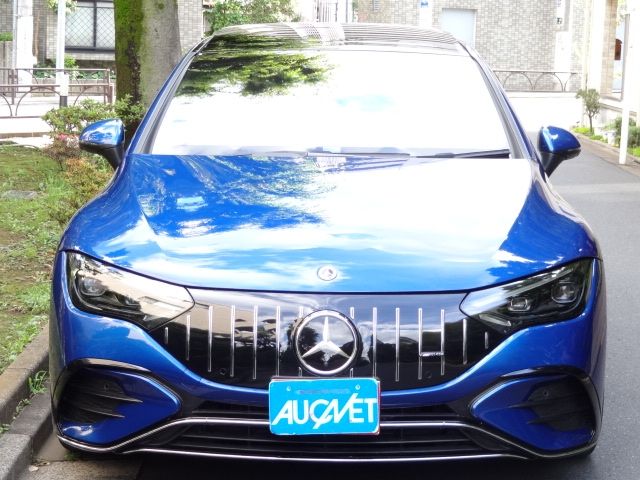 MERCEDES AMG EQE