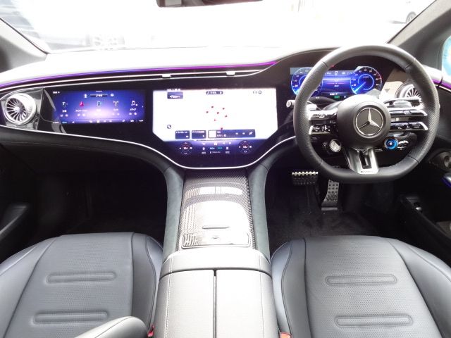 MERCEDES AMG EQE