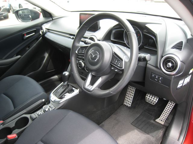 MAZDA2