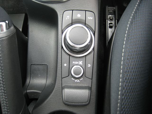 MAZDA2