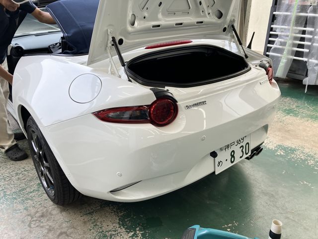 ROADSTER