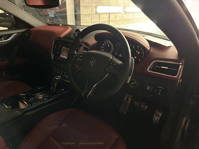 MASERATI GHIBLI Sedan