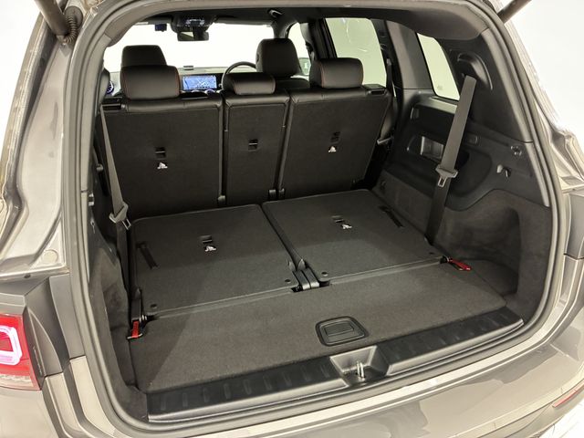 MERCEDES BENZ GLB