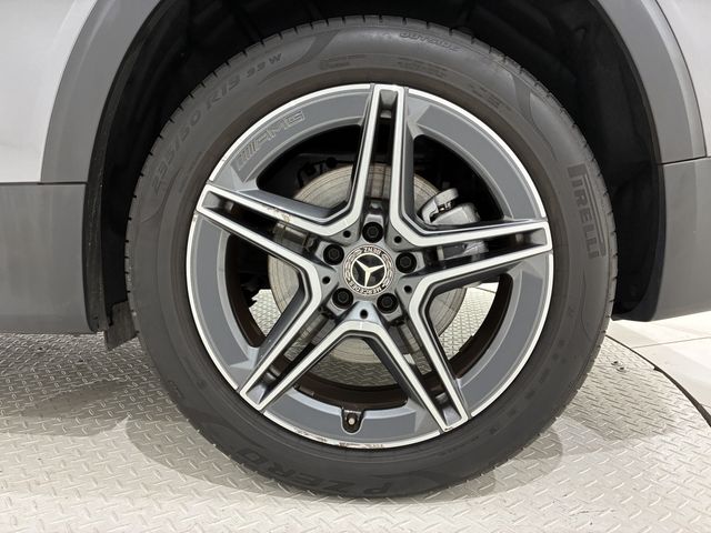 MERCEDES BENZ GLB