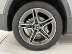 MERCEDES BENZ GLB