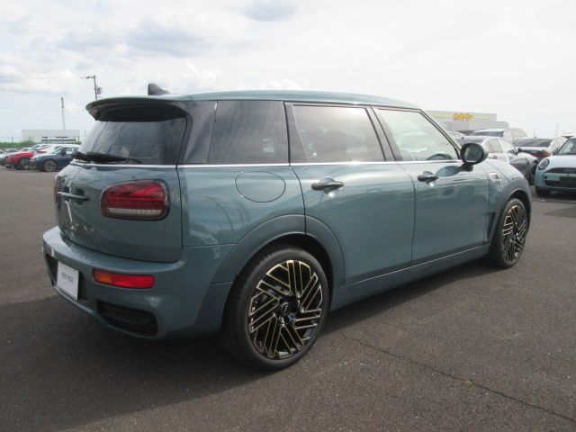 MINI COOPER D CLUBMAN