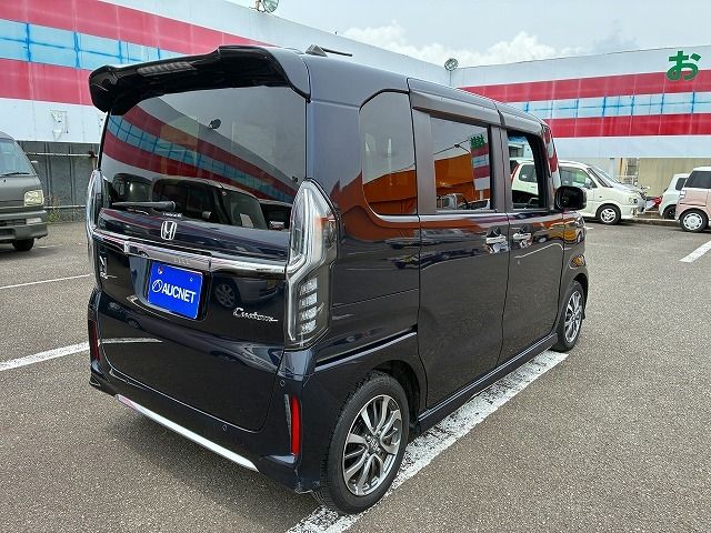 N BOX CUSTOM