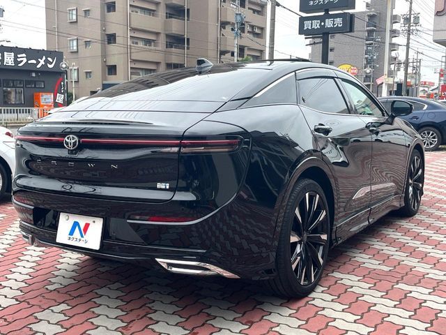 CROWN CROSSOVER