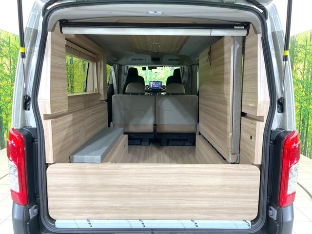 CARAVAN van 2WD