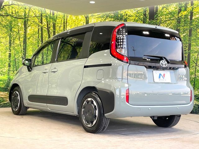 SIENTA HYBRID