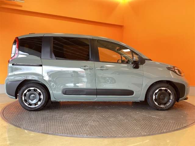 SIENTA HYBRID