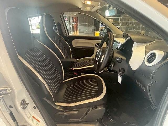 RENAULT TWINGO