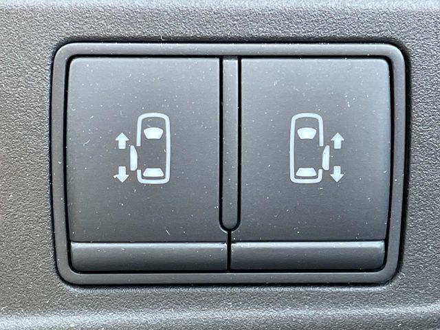SERENA  S-HYBRID 4WD