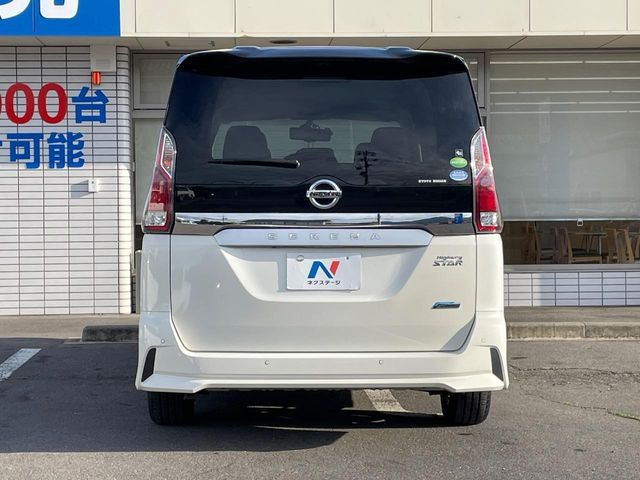SERENA  S-HYBRID 4WD