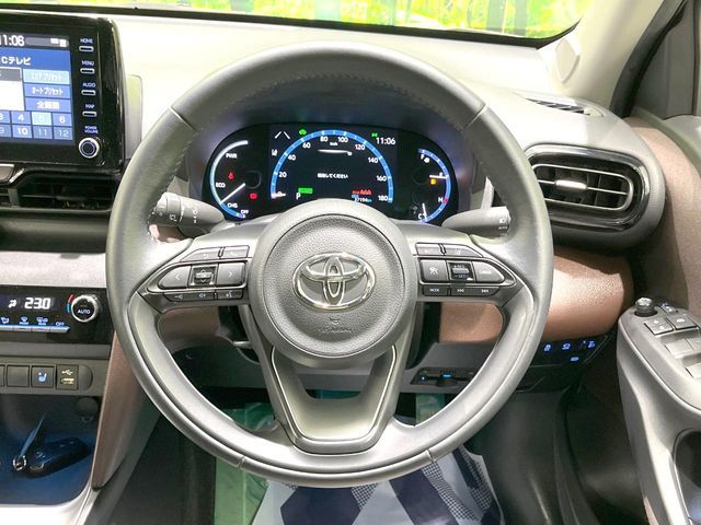 YARIS CROSS HYBRID