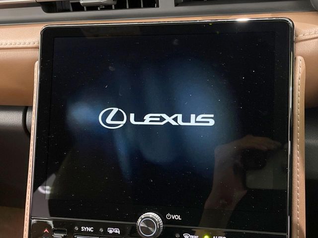 LEXUS LBX