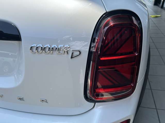 MINI COOPER D CROSSOVER