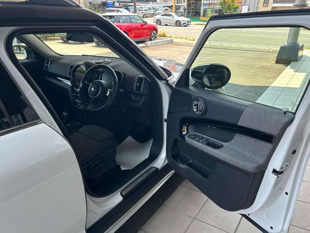 MINI COOPER D CROSSOVER