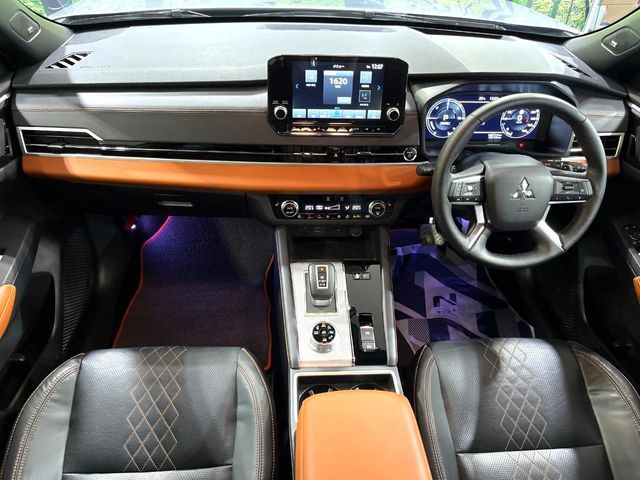 OUTLANDER PHEV