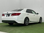 CROWN sedan hybrid