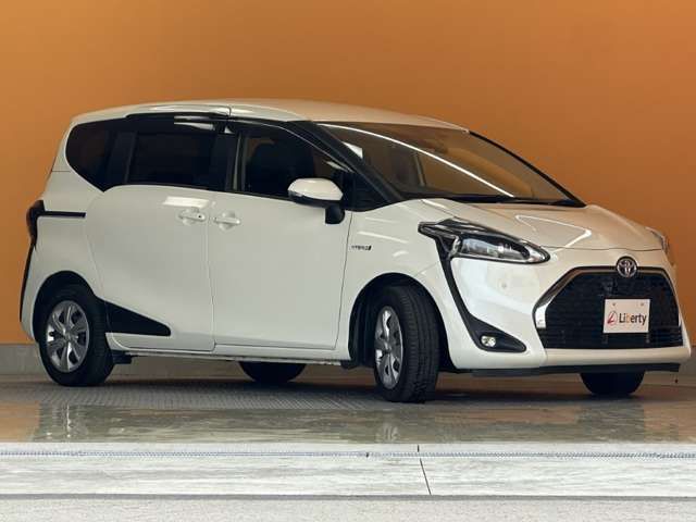 SIENTA HYBRID
