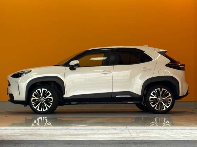 YARIS CROSS HYBRID