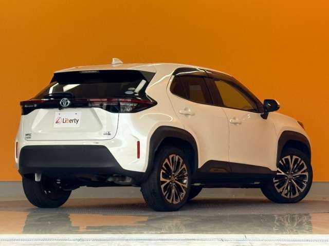 YARIS CROSS HYBRID