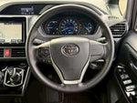 VOXY HYBRID