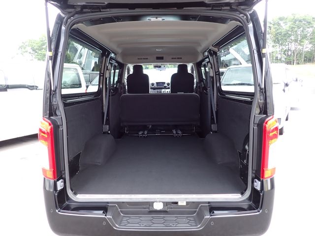 CARAVAN van 1.2t 2WD