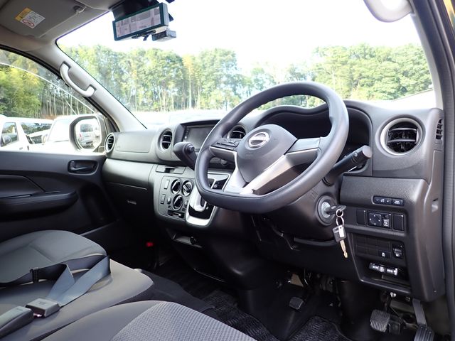 CARAVAN van 1.2t 2WD