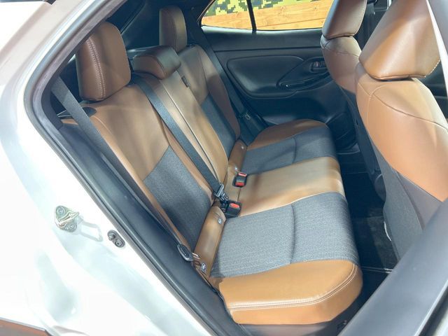 YARIS CROSS HYBRID