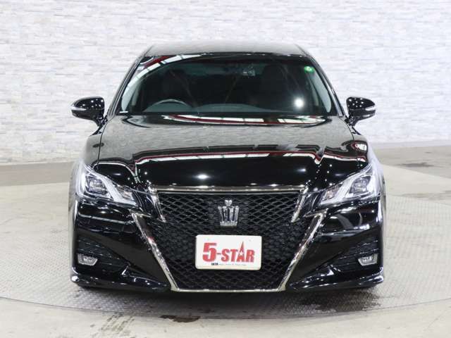 CROWN sedan