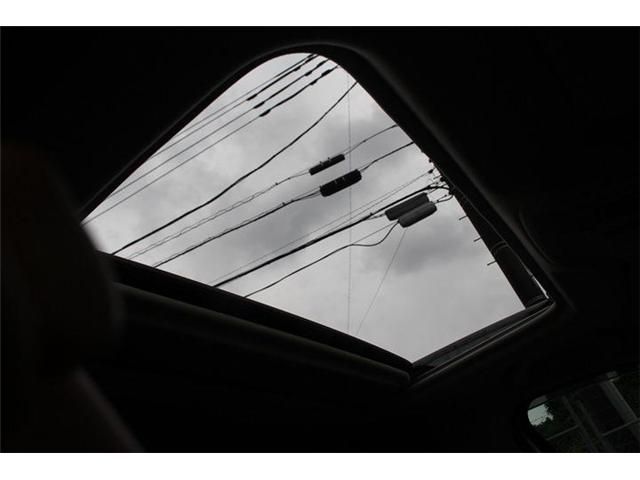 AXELA sedan