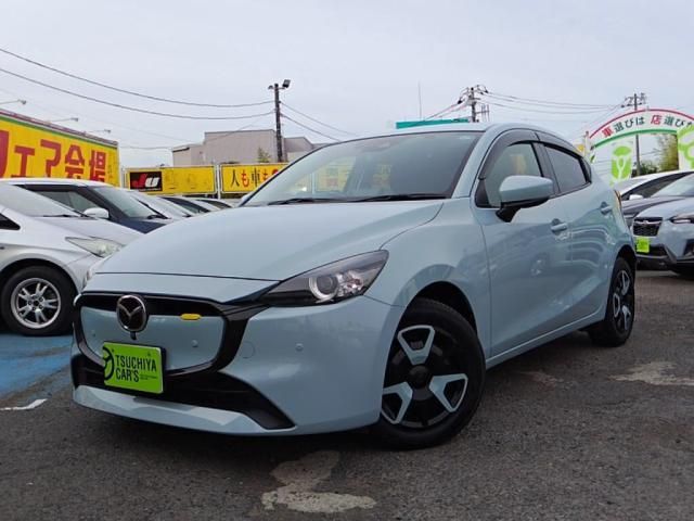 MAZDA2
