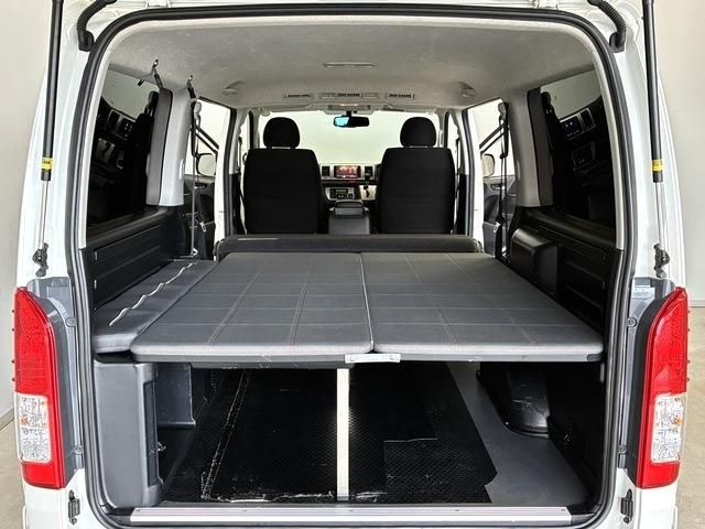 HIACE van 4WD