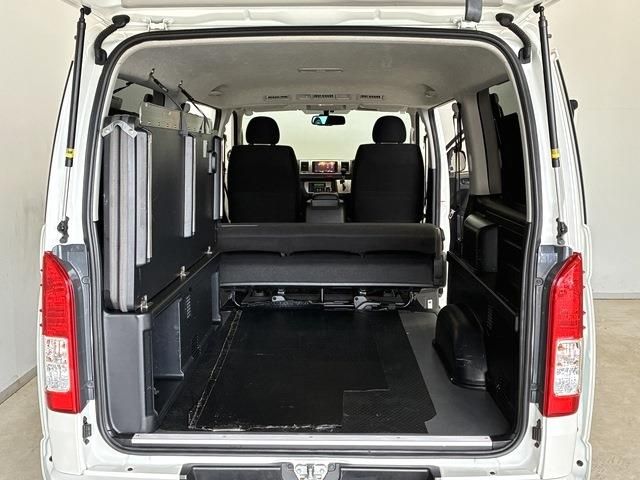 HIACE van 4WD