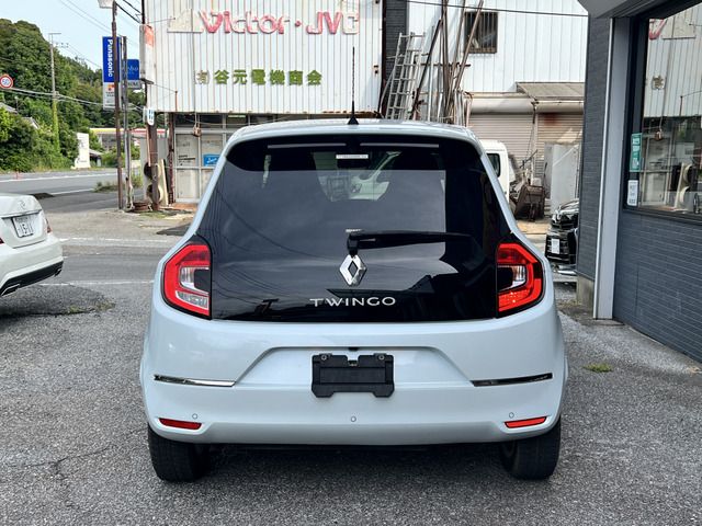 RENAULT TWINGO