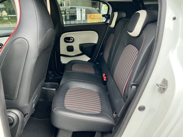 RENAULT TWINGO