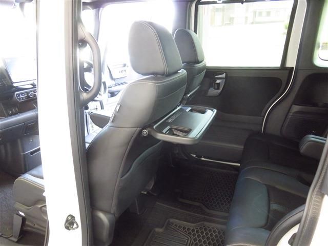N-BOX CUSTOM
