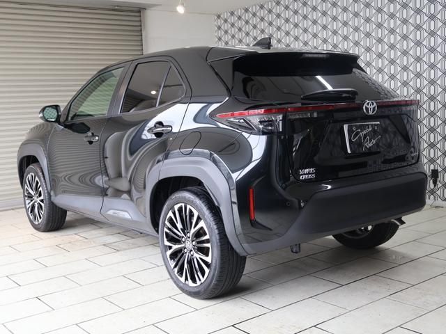 YARIS CROSS HYBRID