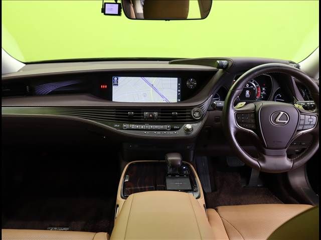 LEXUS LS500