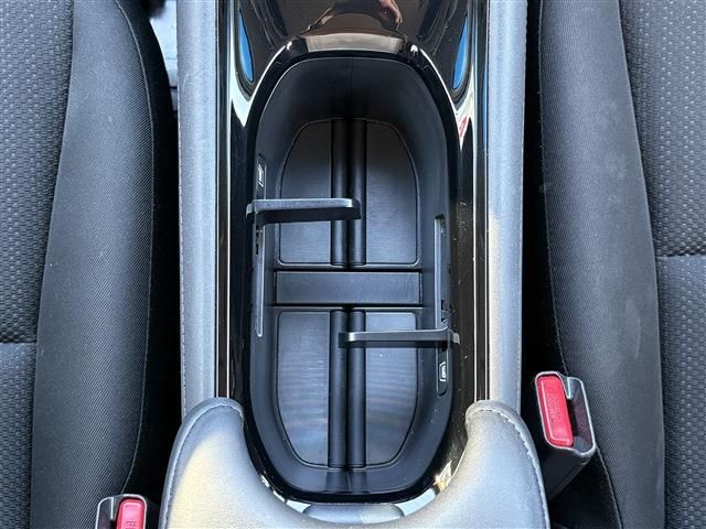 VEZEL HYBRID 4WD