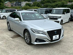 CROWN sedan hybrid