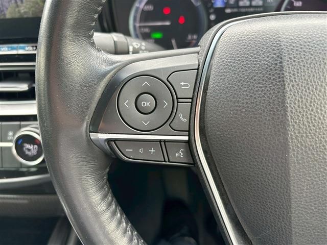 CROWN sedan hybrid